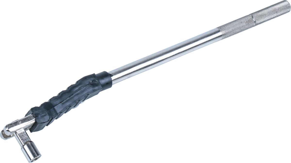 Utensile per montaggio valvole nei pneumatici